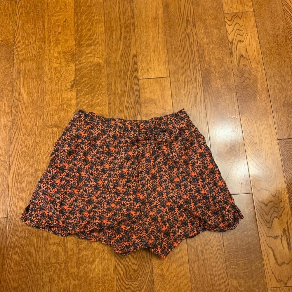 Rachel Comey Black  and Red Shorts - Picture 2 of 2